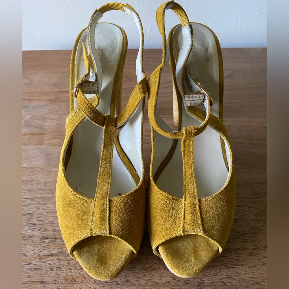 Obeline suede strappy heels in Mustard, size 8/38